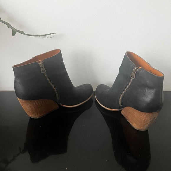 Korkease Chandra Booties - Picture 4 of 6